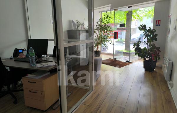 Maison indépendante 89 m2 louée en bureaux