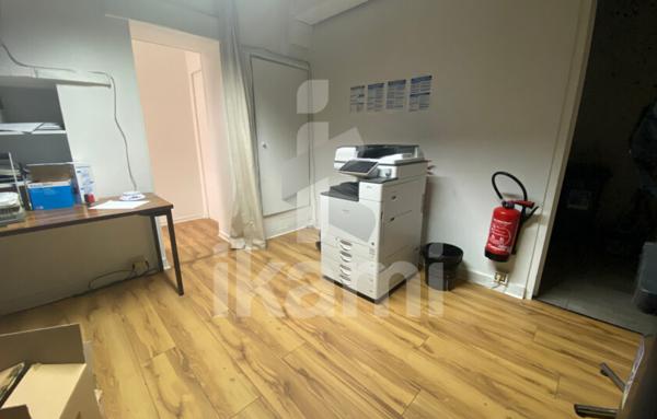 Maison indépendante 89 m2 louée en bureaux