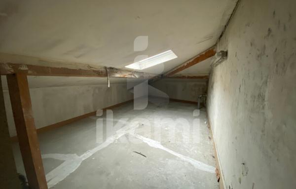 Maison indépendante 89 m2 louée en bureaux