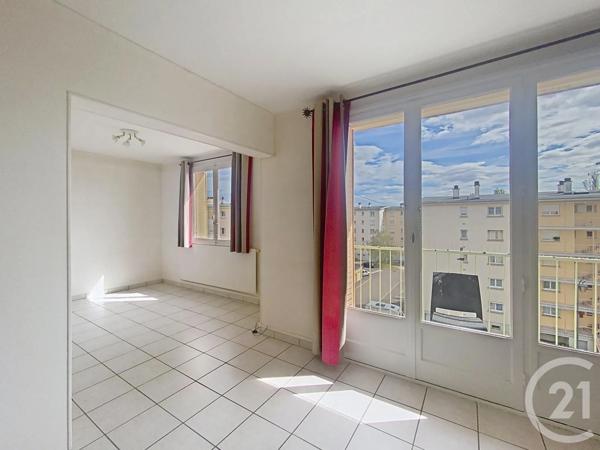 Appartement F4 à vendre  4 pièces - 67,03 m 2   ST MAX  - 54