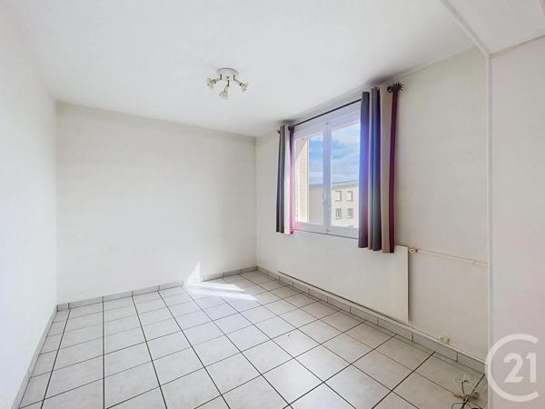 Appartement F4 à vendre  4 pièces - 67,03 m 2   ST MAX  - 54
