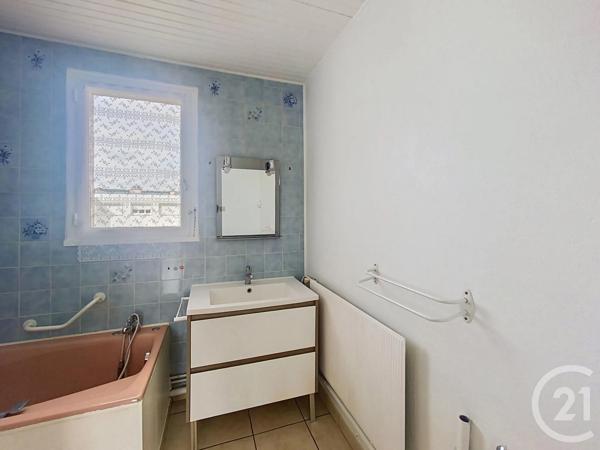 Appartement F4 à vendre  4 pièces - 67,03 m 2   ST MAX  - 54