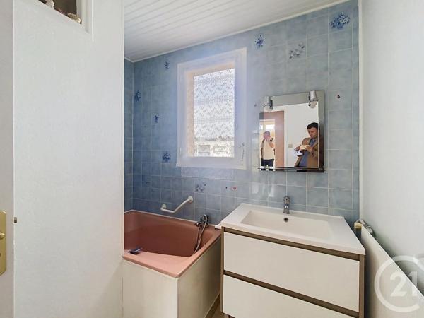 Appartement F4 à vendre  4 pièces - 67,03 m 2   ST MAX  - 54