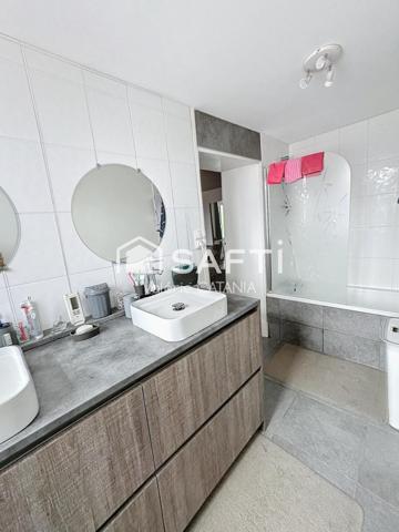 Tullins - Ancienne Maison rénovée de 300m² habitables