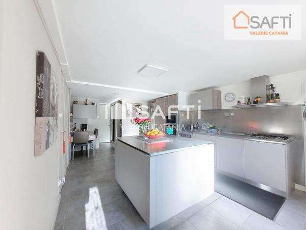 Tullins - Ancienne Maison rénovée de 300m² habitables