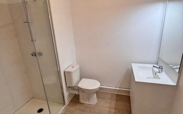 Appartement à louer    1 pièce •  Nîmes