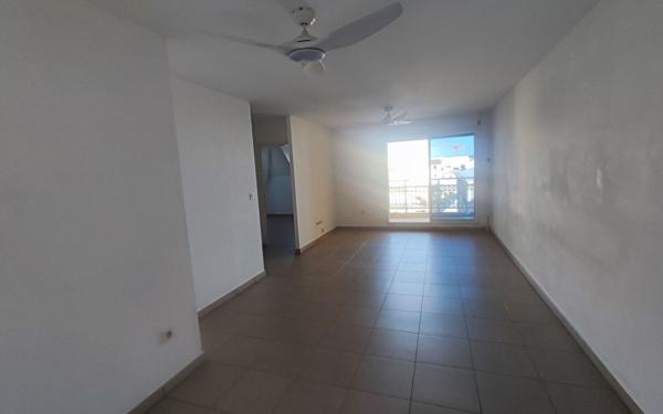 Appartement à vendre    3 pièces • 61,03 m2 Saint-Pierre