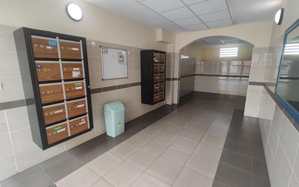 Appartement à vendre    3 pièces • 61,03 m2 Saint-Pierre