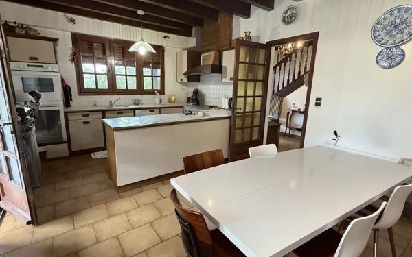 Maison à vendre    5 pièces • 154 m2 Saint-Vincent-de-Tyrosse