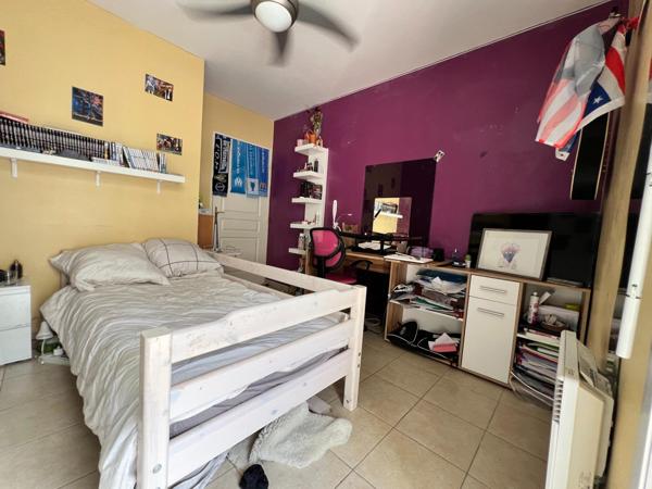 T3 avec grand balcon et parking – Marseille 2e