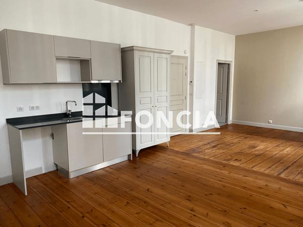 Location Studio 36.71 m² - 21 RUE LA NOUE La Rochelle 17000