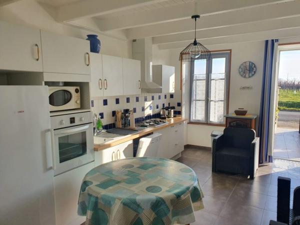 Maison charentaise Chenac-Saint-Seurin-d'Uzet 100 m²