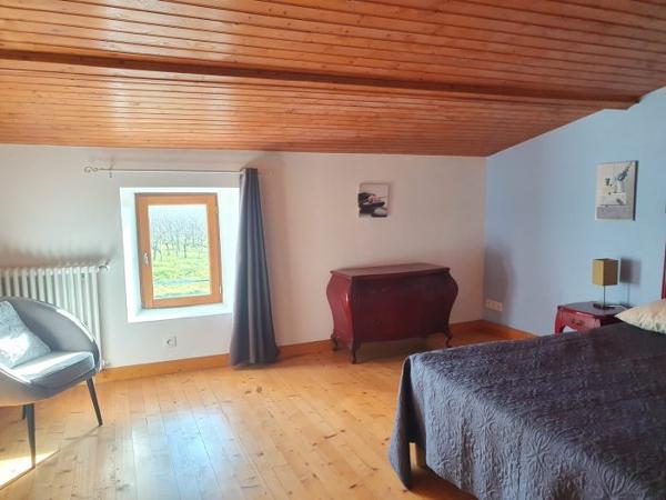 Maison charentaise Chenac-Saint-Seurin-d'Uzet 100 m²