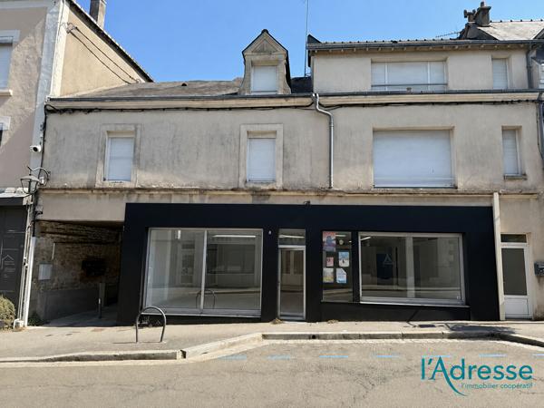 Local commercial avec stockage 600 m² Mayenne Rive gauche SAINT-MARTIN