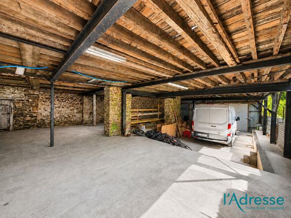 Local commercial avec stockage 600 m² Mayenne Rive gauche SAINT-MARTIN