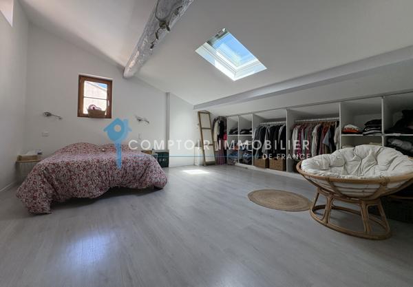 Immeuble
                                                                                                                                                
                                                                                                                                                
                                                                                                                                                
                                                    
                                                                                                                                                                                                                                                                                                                        300  m²                                                                                                                                                                                                         2 etage(s)
