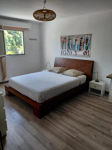 Maison
                                                                                                                                                                                                                                                                                                                        4 pièce(s)                                                                                                                                                                                                          3 chambre(s)                                                                                                                                                                                                          85  m²