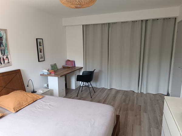 Maison
                                                                                                                                                                                                                                                                                                                        4 pièce(s)                                                                                                                                                                                                          3 chambre(s)                                                                                                                                                                                                          85  m²