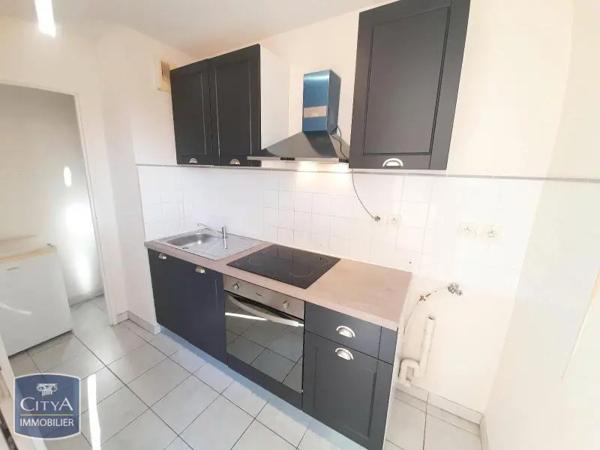 Appartement à louer 2 pièces 45.61m² Chinon (37500)