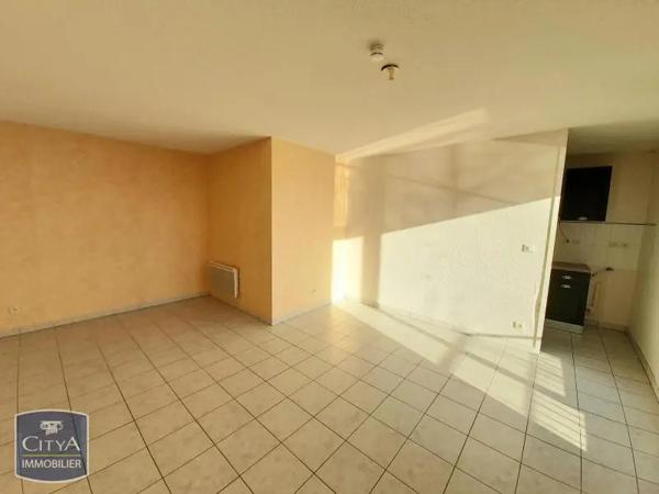 Appartement à louer 2 pièces 45.61m² Chinon (37500)