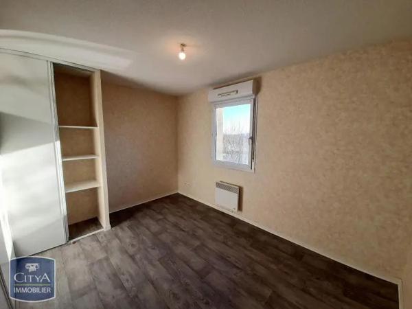 Appartement à louer 2 pièces 45.61m² Chinon (37500)