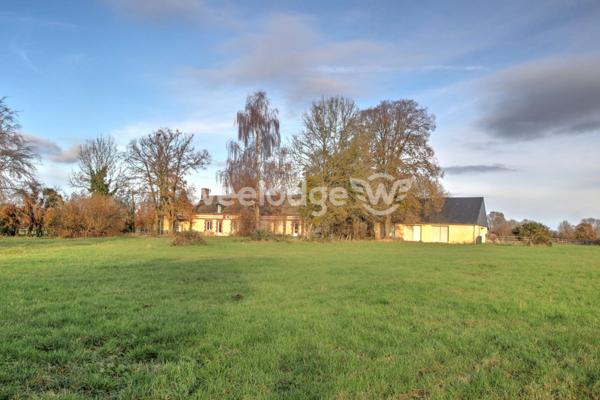 Maison à vendre 14 pièces de 400 m² à Livarot-Pays-d'Auge