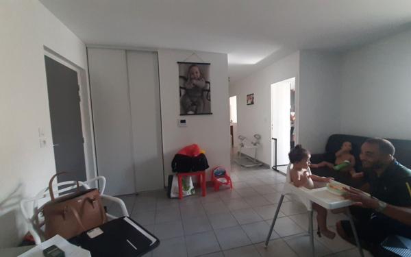 Appartement à vendre    3 pièces • 64,29 m2 Vénissieux