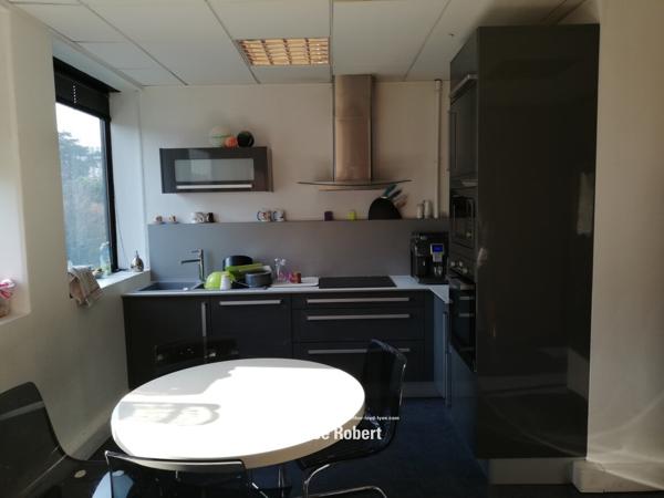 Bureaux à vendre à Lyon 9ème lumineux climatisation neuve Les Nymphéas