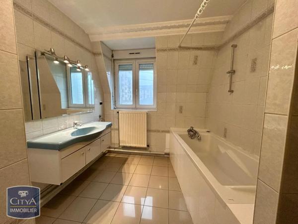 Maison à louer 6 pièces 150m²