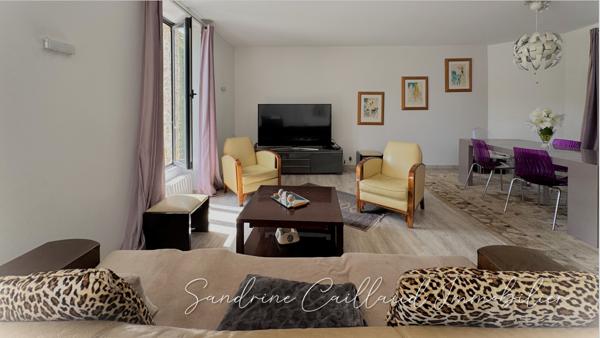 Secteur BRÉVAL - Maison ancienne Meulière - 3 chambres - mezzanine - bureau - cour pavée - terrain environ 280m² - 270000 Euros HAI