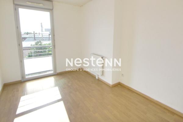 Grand Parilly: Lumineux T3 récent avec Balcon sans vis à vis