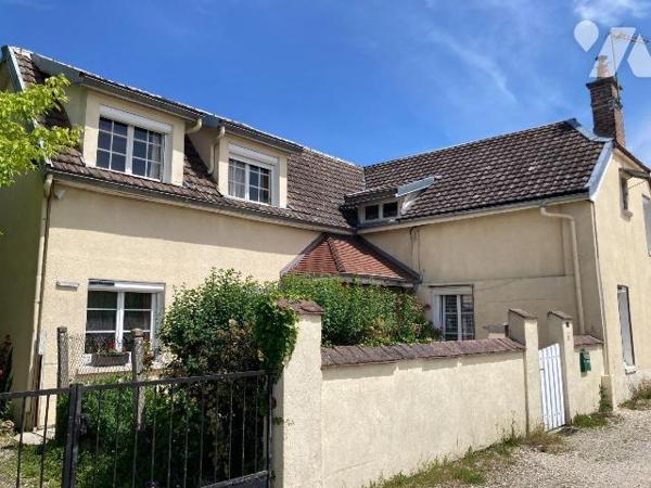 Maison à Vendre à Saint-Parres-lès-Vaudes (10260) en Aube (10), 

Cette maison de 145 m² de s...