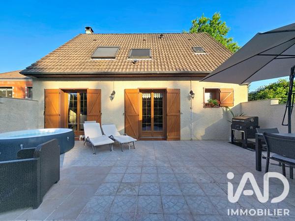 Maison à vendre 5 pièces 95 m² Mandres-les-Roses