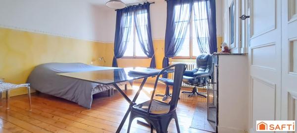 ÉLÉGANTE MAISON DE MAÎTRE LUMINEUSE ET SANS TRAVAUX