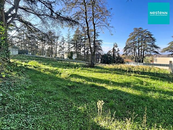 Terrain libre de constructeur à Andrezieux-Bouthéon 1188 m2
