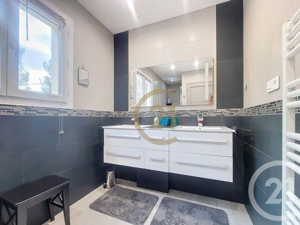 Maison à vendre  7 pièces - 299,63 m2 DRAGUIGNAN - 83