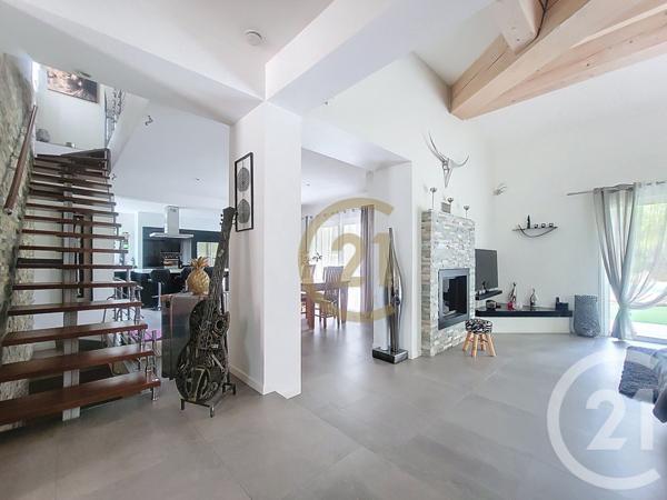 Maison à vendre  7 pièces - 299,63 m2 DRAGUIGNAN - 83