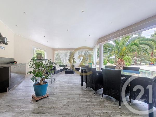 Maison à vendre  7 pièces - 299,63 m2 DRAGUIGNAN - 83