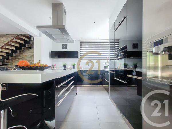 Maison à vendre  7 pièces - 299,63 m2 DRAGUIGNAN - 83