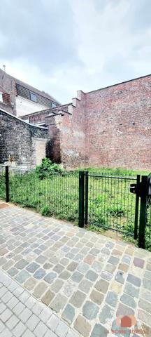 Spécial investisseur, Maison de courée parfaitement entretenue