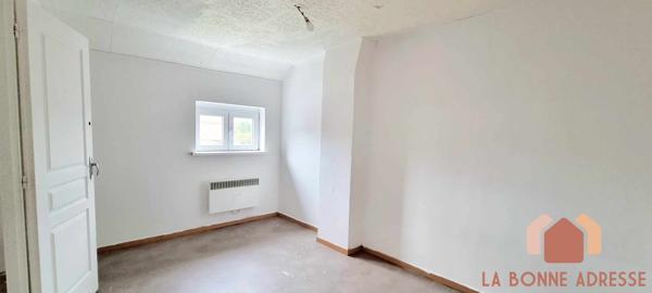 Spécial investisseur, Maison de courée parfaitement entretenue