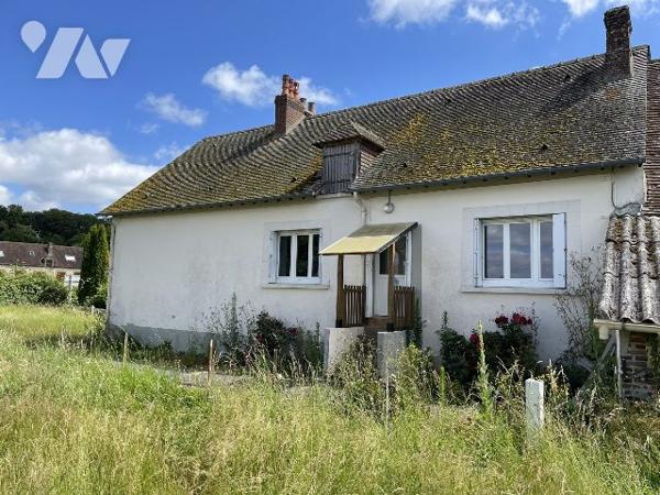 MAISON DE VILLAGE AVEC JARDIN