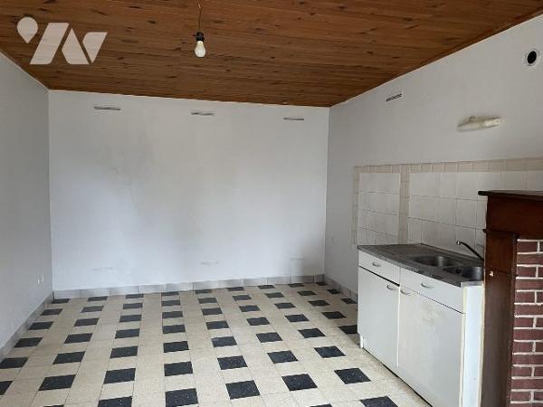 MAISON DE VILLAGE AVEC JARDIN