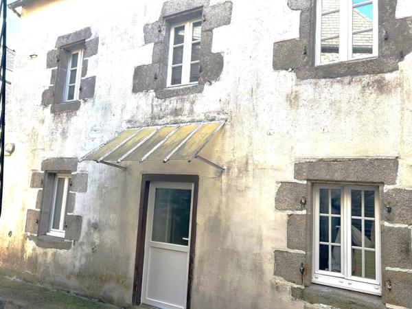 Lesneven (29260) Immeuble plein centre ville Lesneven