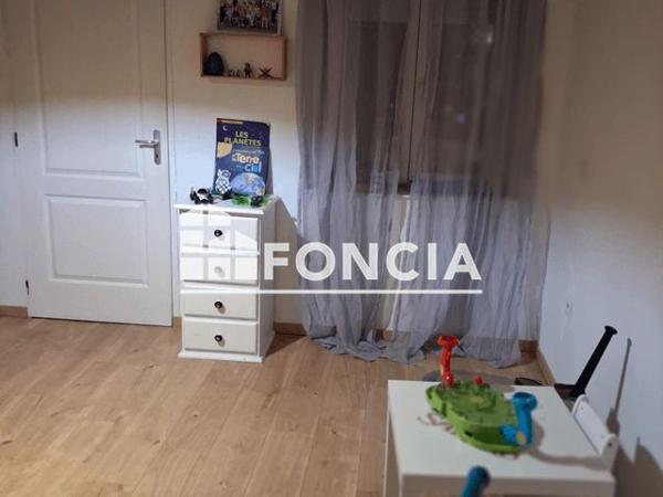 Location Appartement 4 pièces 149.1 m² - 2 place de la Halle 57970 KOENIGSMACKER Koenigsmacker 57970
