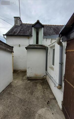 Maison individuelle à vendre à Carhaix-Plouguer dans le Finistère (29270), ref : 29066-1084557