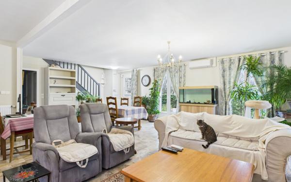 Maison à vendre    6 pièces • 150 m2 Meaux