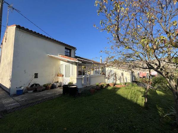 Maison à vendre |  Pont-l'Abbé-d'Arnoult |  4 pièces | 80 m²
