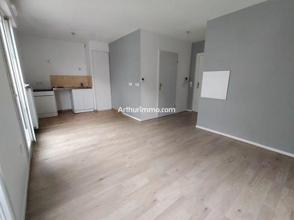 Vente                                                      Appartement
                        
                     1 pièces                      26 m2                     à Sucy-en-Brie