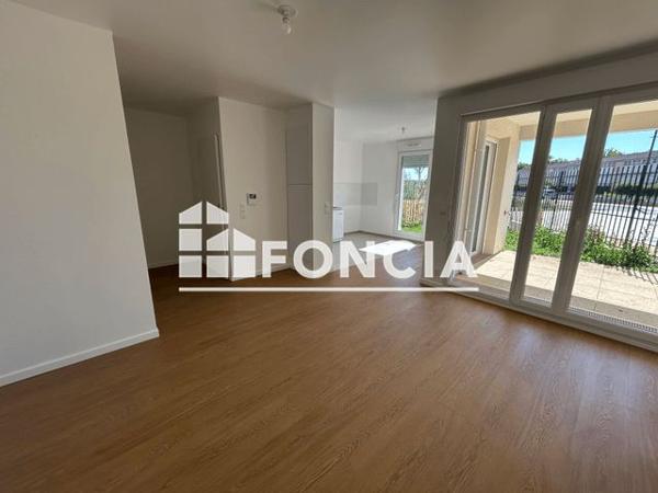 Location Appartement 3 pièces 59.5 m² - 1215 BOULEVARD DE L'EUROPE Melun 77000